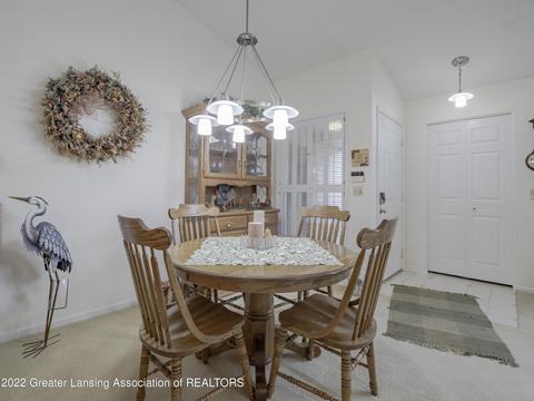 7407 Chellmar Dr, Lansing, MI 48917 photo 7