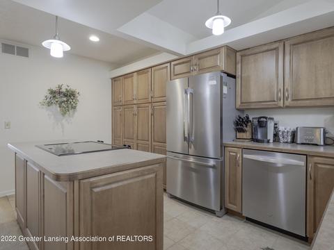 7407 Chellmar Dr, Lansing, MI 48917 photo 9