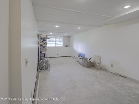 7407 Chellmar Dr, Lansing, MI 48917 photo 18
