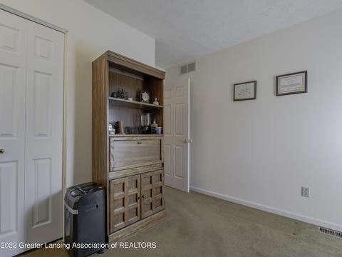7407 Chellmar Dr, Lansing, MI 48917 photo 16