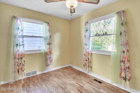 523 E Cavanaugh Rd, Lansing, MI 48910 photo 24