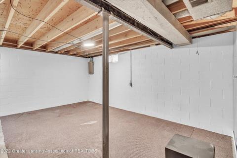 523 E Cavanaugh Rd, Lansing, MI 48910 photo 38