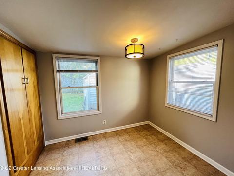 237 E Thomas St, Lansing, MI 48906 photo 10