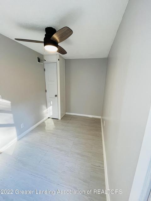 237 E Thomas St, Lansing, MI 48906 photo 16