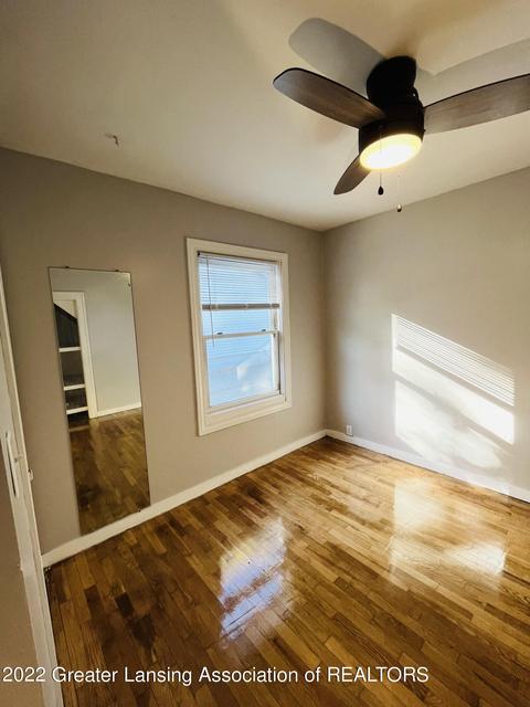 237 E Thomas St, Lansing, MI 48906 photo 11