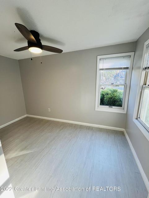 237 E Thomas St, Lansing, MI 48906 photo 15