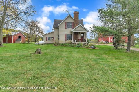 3814 E Howell Rd, Webberville, MI 48892 photo 1