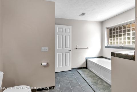 13305 Corriedale Ln, Bath, MI 48808 photo 21