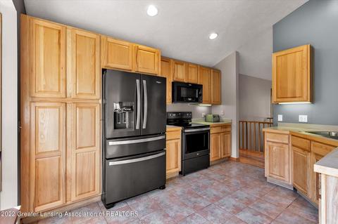 13305 Corriedale Ln, Bath, MI 48808 photo 7