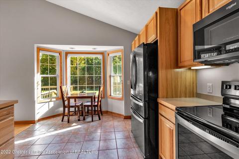 13305 Corriedale Ln, Bath, MI 48808 photo 6