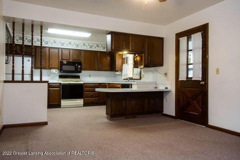 414 S Main St, Fowler, MI 48835 photo 8