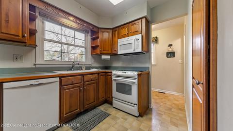 9951 Riverside Dr, Eagle, MI 48822 photo 9