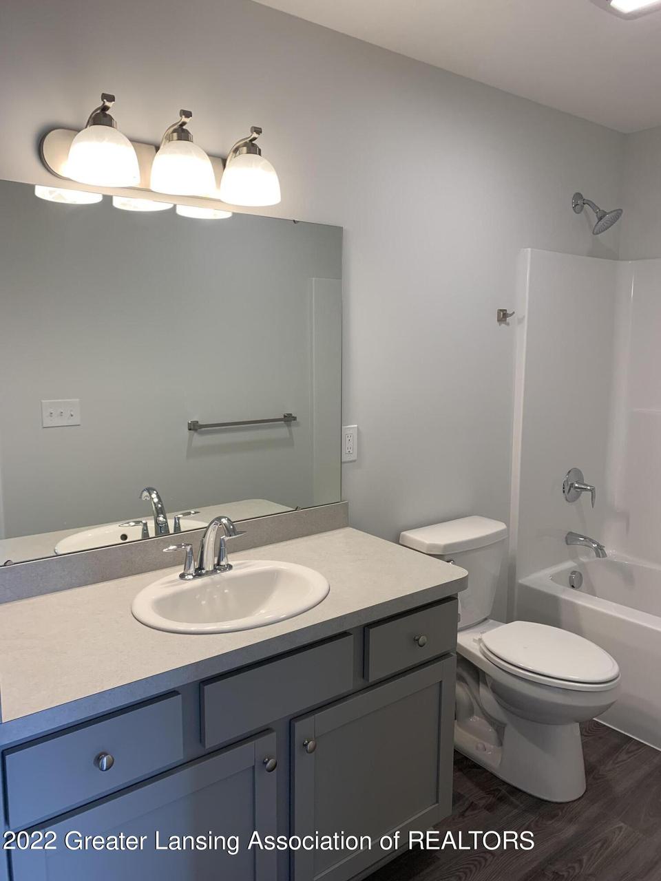  1377 Superior Dr #10, Saint Johns, MI 48879 photo 10