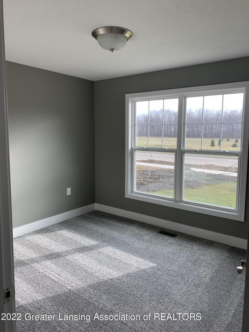  1377 Superior Dr #10, Saint Johns, MI 48879 photo 6