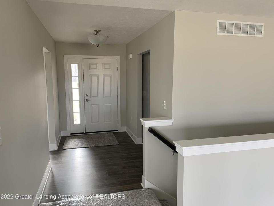  1377 Superior Dr #10, Saint Johns, MI 48879 photo 5
