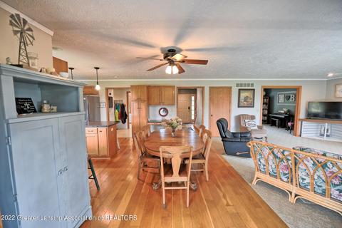 11205 S Bauer Rd, Eagle, MI 48822 photo 10