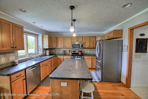 11205 S Bauer Rd, Eagle, MI 48822 photo 12