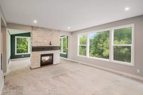 9615 Tobermory Dr, Haslett, MI 48840 photo 13