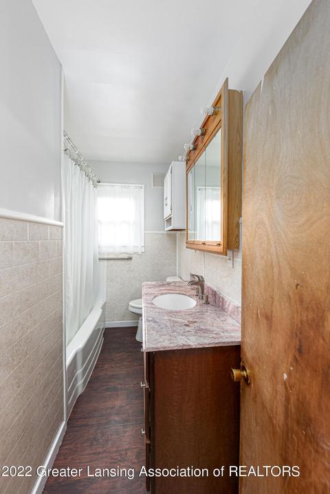 106 E Sheridan Rd, Lansing, MI 48906 photo 12
