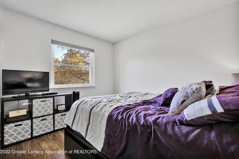 408 Riverview Dr, Dewitt, MI 48820 photo 17