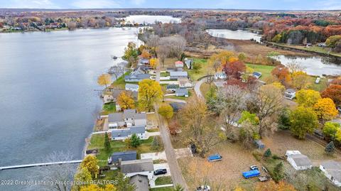118 Lakeside Dr, Jackson, MI 49203 photo 6