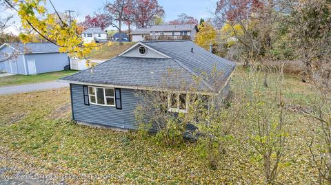118 Lakeside Dr, Jackson, MI 49203 photo 4