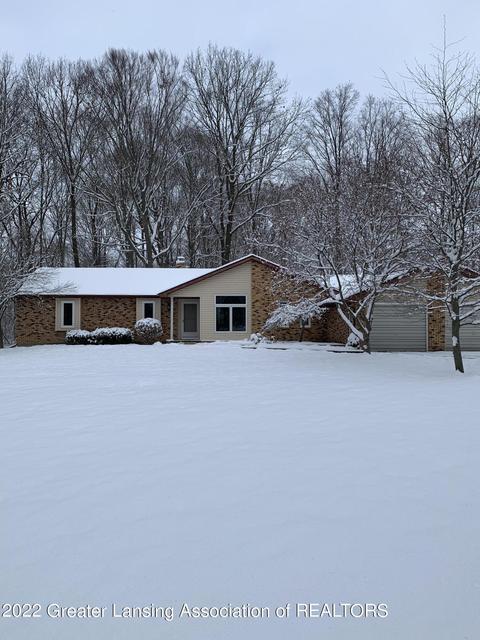 880 Stillman Rd, Mason, MI 48854 photo 4