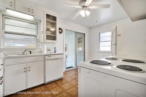 3908 Alpha St, Lansing, MI 48910 photo 16