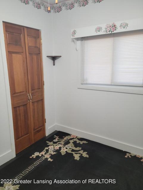 2032 Lambden Rd, Flint, MI 48532 photo 7