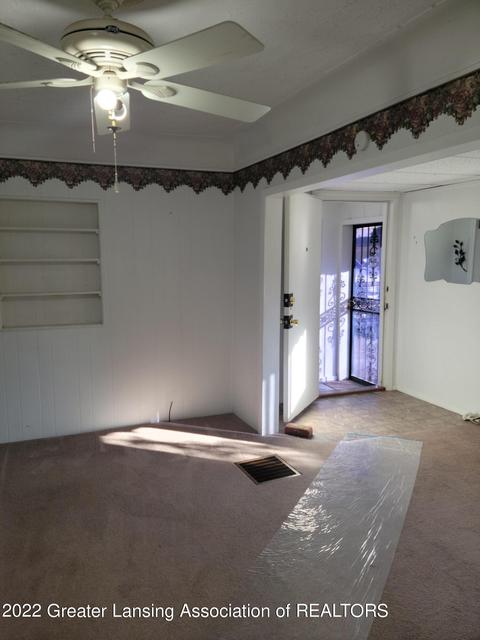 2032 Lambden Rd, Flint, MI 48532 photo 11