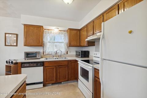 4802 Malta Cir, Lansing, MI 48917 photo 14