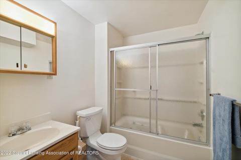 4802 Malta Cir, Lansing, MI 48917 photo 21