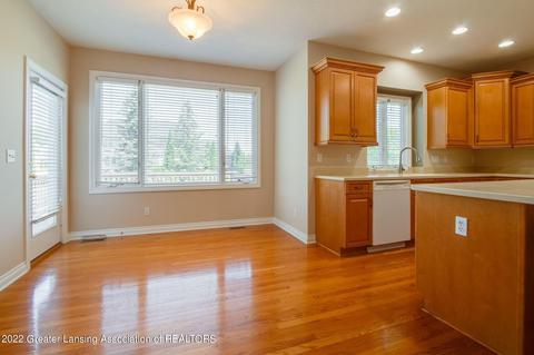 12630 Paradise Dr, Dewitt, MI 48820 photo 9