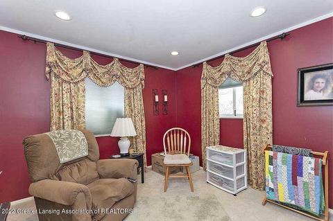 309 White Oak Dr, Perry, MI 48872 photo 11