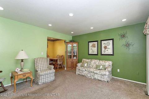 309 White Oak Dr, Perry, MI 48872 photo 4
