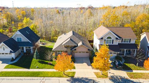 16842 Meadowbrook Dr, Haslett, MI 48840 photo 2