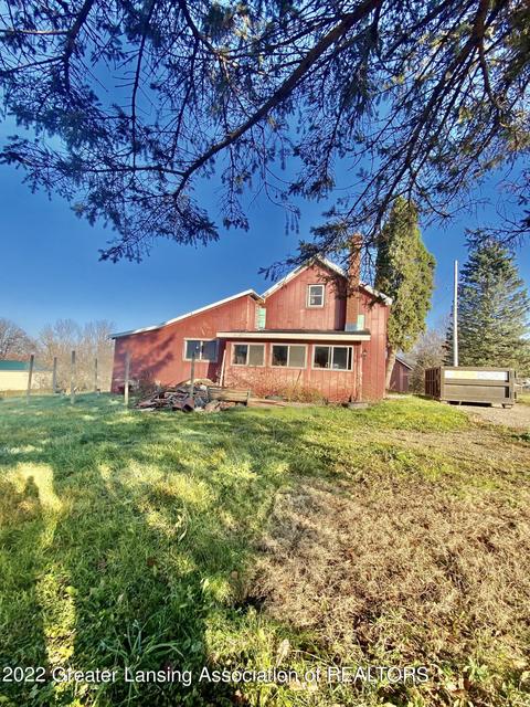 3189 N Bradley Rd, Charlotte, MI 48813