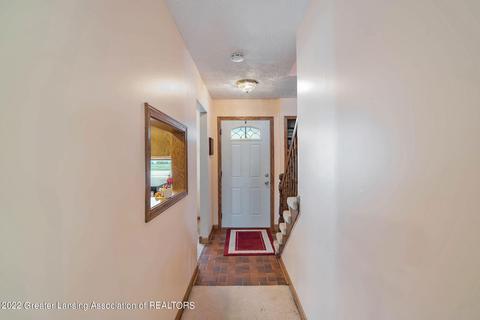 5493 Maple Rdg, Haslett, MI 48840 photo 4