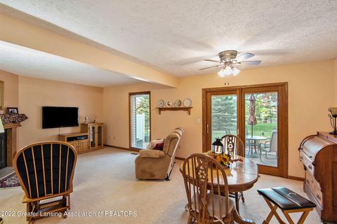 5493 Maple Rdg, Haslett, MI 48840 photo 7