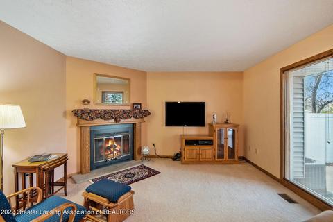 5493 Maple Rdg, Haslett, MI 48840 photo 8