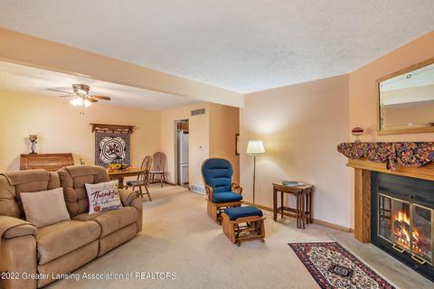 5493 Maple Rdg, Haslett, MI 48840 photo 6