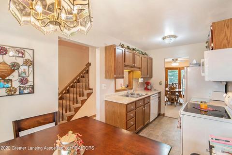 5493 Maple Rdg, Haslett, MI 48840 photo 10