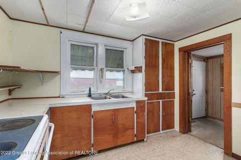 10240 Old Us 27, Dewitt, MI 48820 photo 11