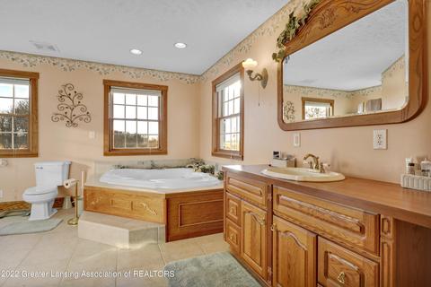 369 E Baseline Hwy, Olivet, MI 49076 photo 23