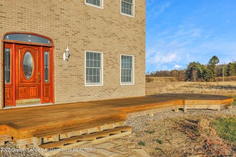 369 E Baseline Hwy, Olivet, MI 49076 photo 4