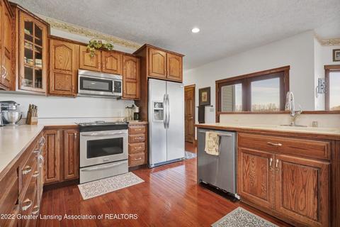 369 E Baseline Hwy, Olivet, MI 49076 photo 13