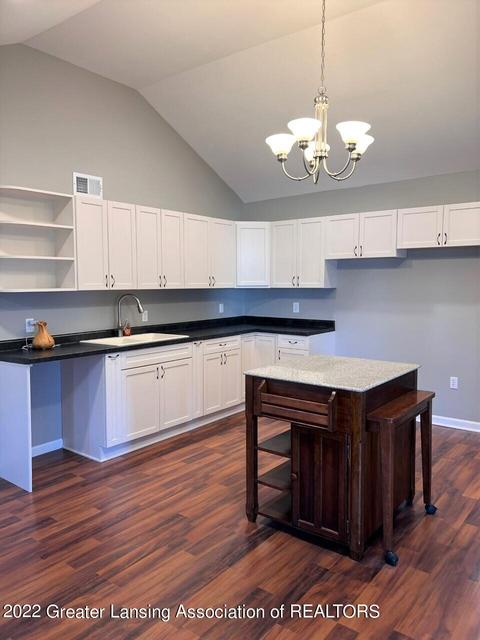 131 N Franklin St, Maple Rapids, MI 48853 photo 3