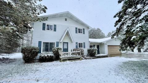 3950 W Maple Rapids Rd, Saint Johns, MI 48879 photo 1