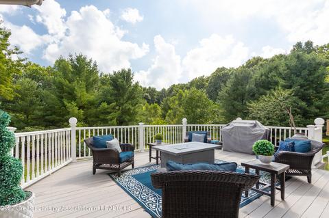 7860 Ashbrook Dr, Haslett, MI 48840 photo 6