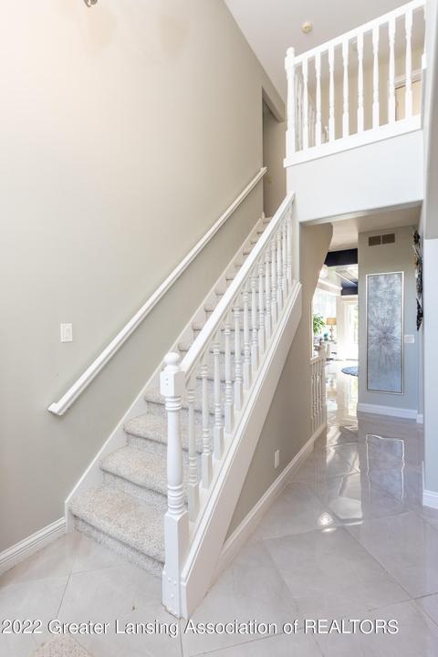 7860 Ashbrook Dr, Haslett, MI 48840 photo 28